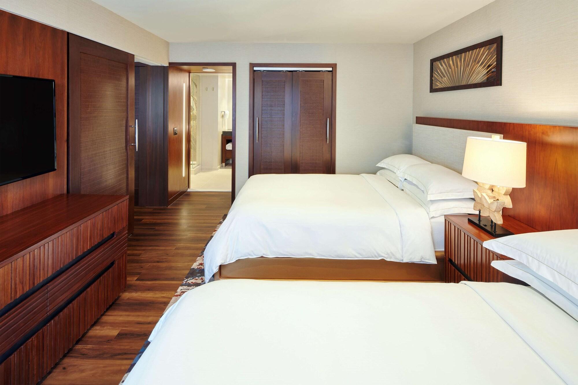 מלון Hilton Grand Vacations Club Hokulani Waikiki הונולולו מראה חיצוני תמונה